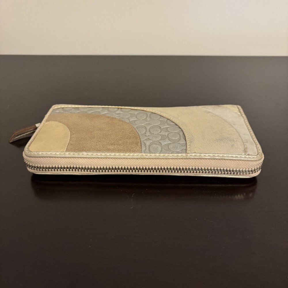 Coach Peyton Op Art Metallic Gold Silver Leather Suede Zip Around Wallet - Picture 7 of 12